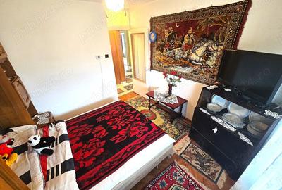 Apartament cu 3 camere decomandat în Micro 17 - 2