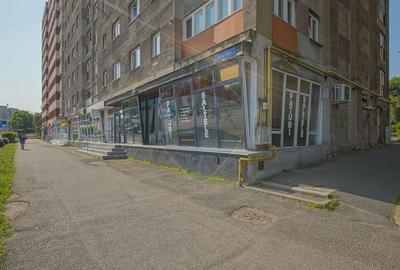 Spatiu comercial de inchiriat zona Garii, vitrina pe doua laturi - 2