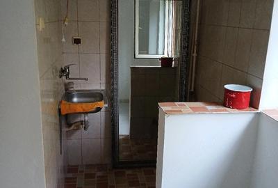 Garsonieră nedecomandată în Vitan - 4