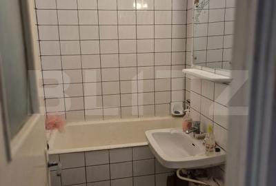 Apartament cu 2 camere semidecomandat în Micro 9 - 11