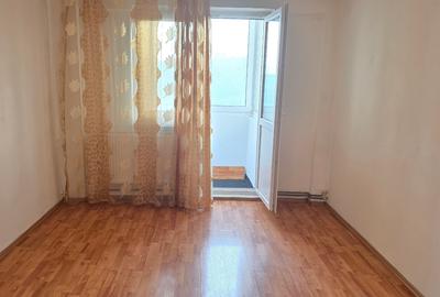 Apartament cu 2 camere în Micro 15 - 1