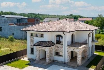 Vila de lux cu piscina, cartier rezidential, disponibila imediat - 3