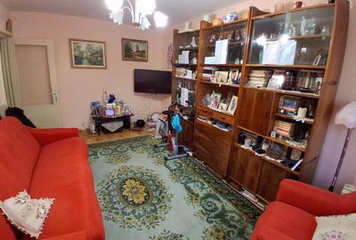 Apartament cu 3 camere decomandat, mobilat în Canta - 2