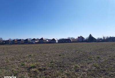 Teren de 2325 mp, în Central - 1