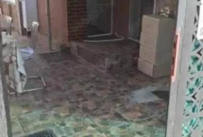 Vand casa la curte Bucuresti sector 5 zona calea ferentari - salaj (direct propietar) - 7
