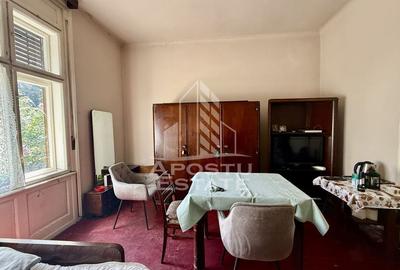 Casă cu 4 camere cu Canalizare în Central - 15
