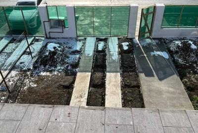 Casă cu 4 camere cu Canalizare în Central