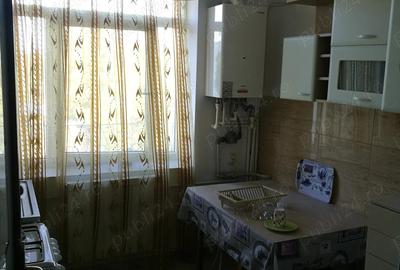 Inchiriez apartament cu 2 camere in Roman, 1300 lei - 9