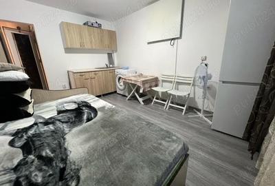 Garsonieră decomandată în Micro 19 - 1