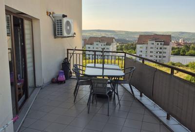 Apartament cu 3 camere decomandat în Zorilor