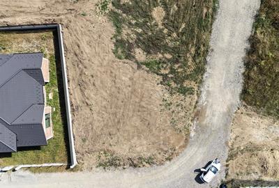 Teren intravilan cu PUZ si utilitati 580mp, 2 fronturi, zona Calea Cisnaidei - 3