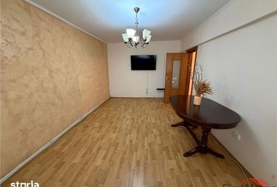 Apartament cu 3 camere decomandat, mobilat în Brăilei - 1