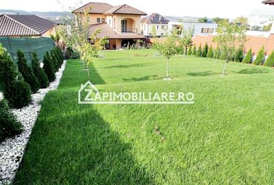 Casă individuală cu 5 camere în Cornișa