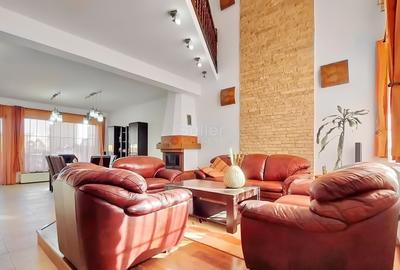Casă individuală cu 5 camere cu Teren 425 Mp în Florilor - 1