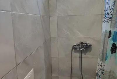 Garsonieră decomandată în Titan - 2