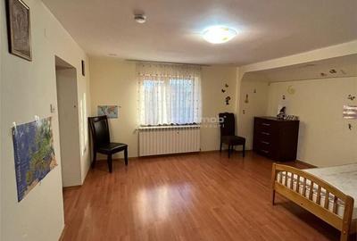 Casă cu 4 camere în Vânători - 10