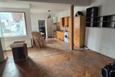 Apartament cu 5 camere decomandat în Central - 3