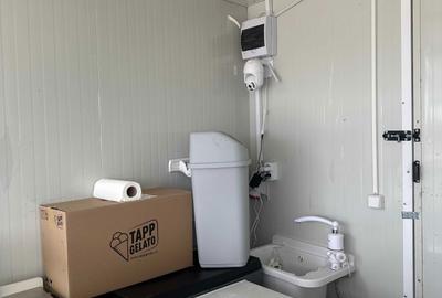 Spațiu comercial, de 8 mp, în Central - 7