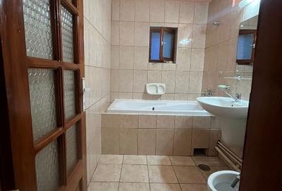 Apartament cu 3 camere decomandat în Central - 7
