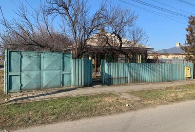 Casa cu poten?ial comercial in Grindu, jude?ul Ialomi?a - 18000 Euro - 4