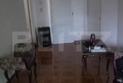 Casa 4 camere , teren 285 mp, zona semi-centrala - 1