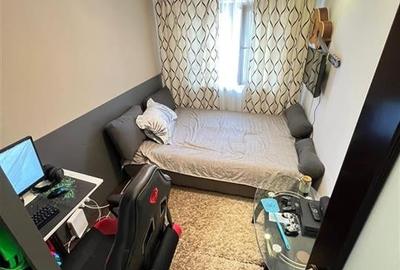 Apartament 3 camere, etaj 2, zona Centrala - Piata - Independentei - 9