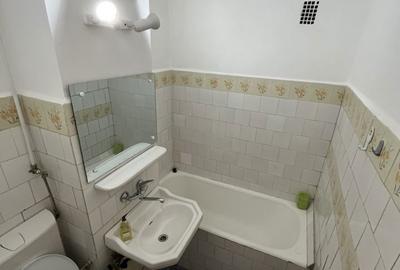 Garsonieră decomandată în Lupeni - 3