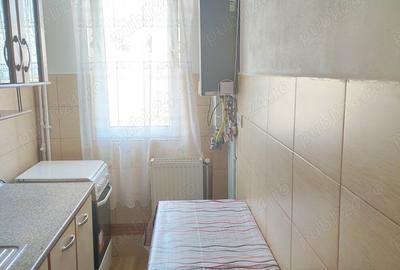 Proprietar inchiriez apartament cu 2 camere in Arad Proprietar inchiriez apartament cu 2 camere in Arad - 3