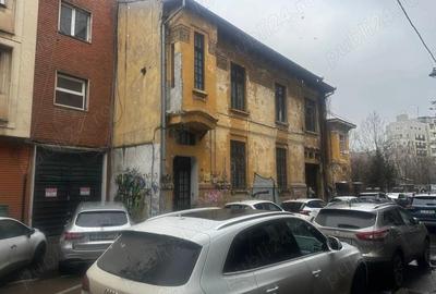 Casă cu Teren 611 Mp în Universitate - 3