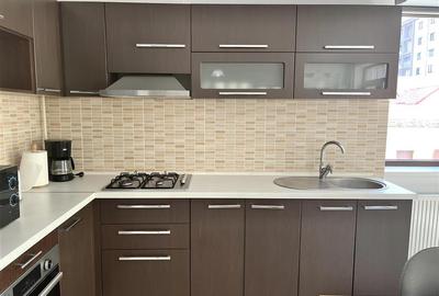 Apartament cu 3 camere decomandat, mobilat în Central - 4