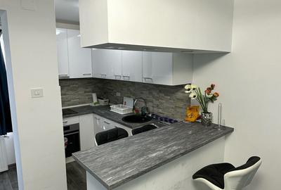 Garsonieră decomandată în Central - 2