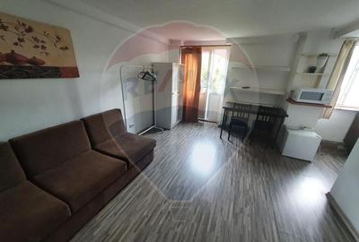 Apartament cu 4 camere decomandat în Ultracentral - 3