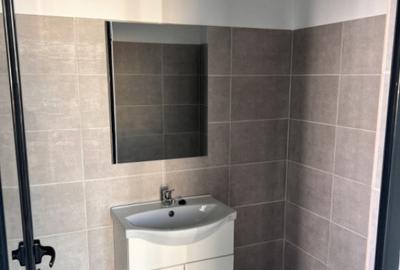 Spatiu comercial modern stradal cu vitrine mari - 2