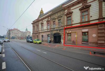 Spațiu comercial, de 128 mp, în Central - 4