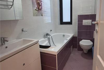 Apartament cu 3 camere decomandat în Central - 2