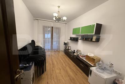 Casă cu 7 camere cu Teren 3173 Mp în Central - 8