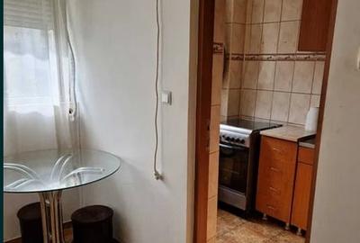 Pantelimon,Lidl,Magazinele Marius,bl.1981,reabilitat,et.1/10,Renovata,stradal - 3