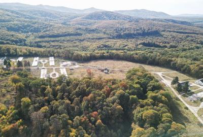 Teren Intravilan - Amplasare Unica - 9