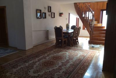 Casă cu 4 camere în Ultracentral - 8