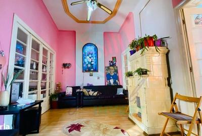 Apartament cu 4 camere în Cantemir - 1