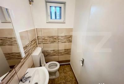 Apartament cu 4 camere semidecomandat în 22 Decembrie - 1