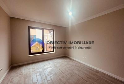 Duplex cu 4 camere cu Canalizare în Ciritei - 9