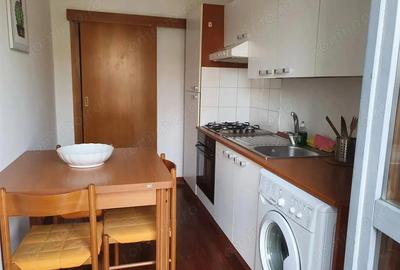 Garsonieră decomandată în Militari