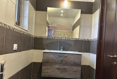 Casă cu 4 camere cu Teren 622 Mp în Girov - 16