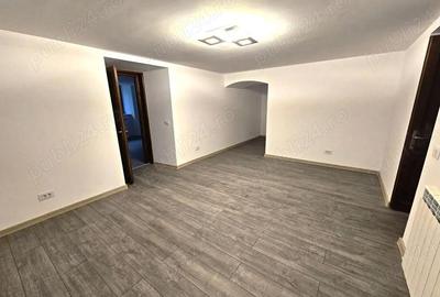 Spațiu comercial, de 50 mp, în Central