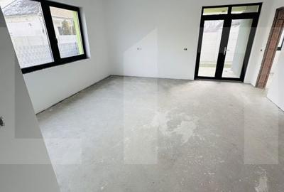 Casă cu 3 camere cu Teren 275 Mp în Vladimirescu - 1