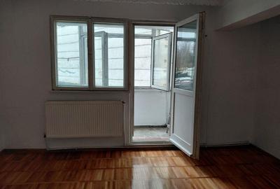 Apartament 2 camere Port, etaj 1/4 3 balcoane, ce... - 11