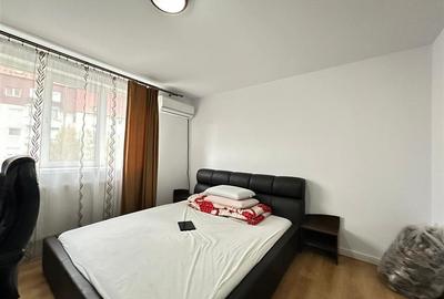 Apartament cu 3 camere semidecomandat, mobilat în Hipodrom 3 - 3