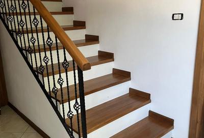 Casă cu 4 camere în Central - 6