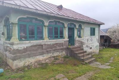 Casă cu 3 camere în Mereșești - 8